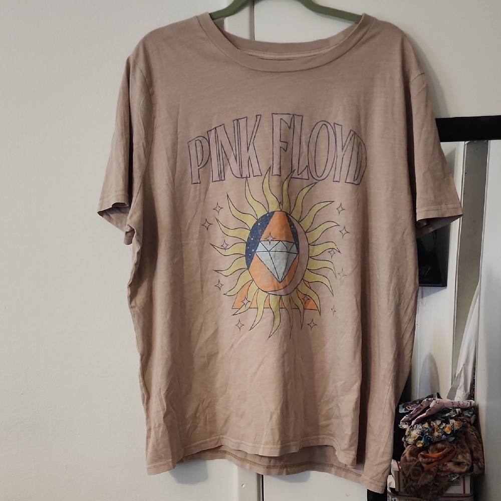 NWT Unisex Pink Floyd Beige Graphic Tee